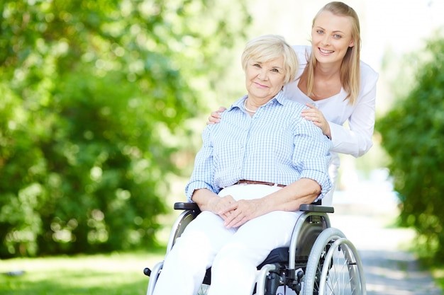 Health care services for elderly people